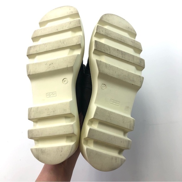 Black and Cream Mules with Chain Detail - Picture 6 of 9